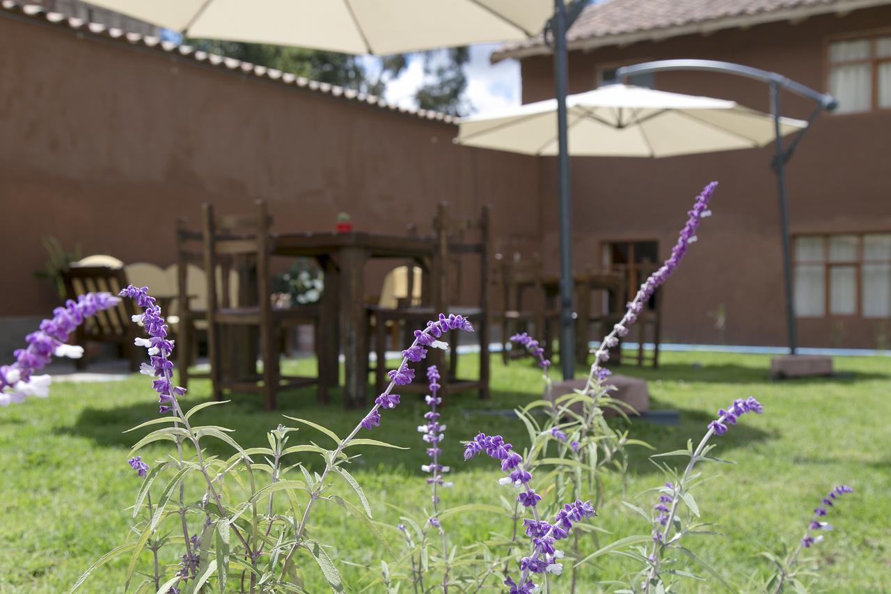 Wayqey Lodge Urubamba Buitenkant foto