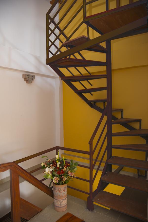 Wayqey Lodge Urubamba Buitenkant foto
