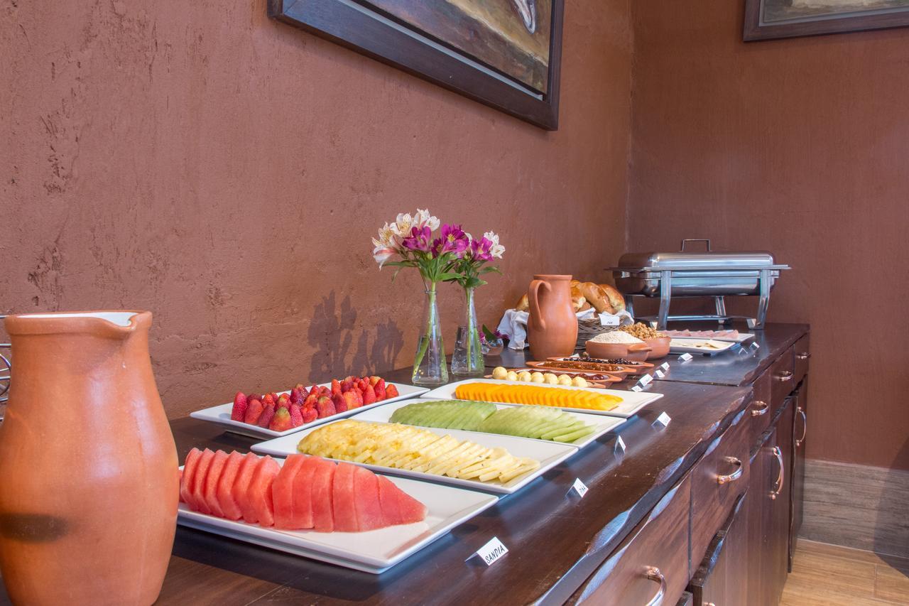 Wayqey Lodge Urubamba Buitenkant foto